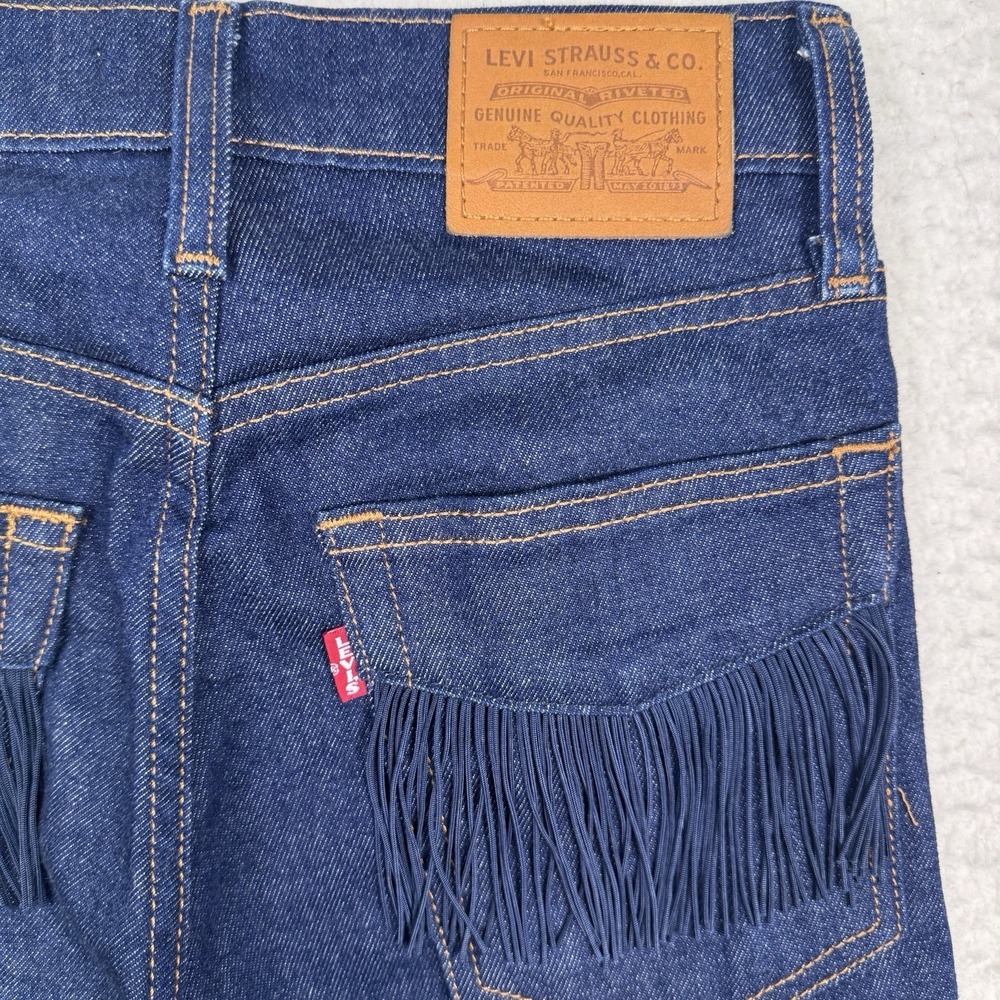 Levis Premium Wedgie Straight Jeans Womens 24 Fringe Pockets Blue‎ Denim 24x26 - Picture 5 of 12